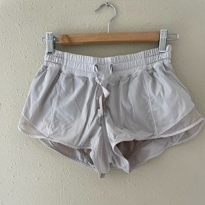 Lululemon Hotty Hot Short II Womens Size 6 Gym Training Running Athletic Gray